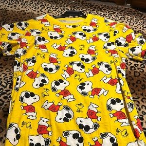 Snoopy shirt